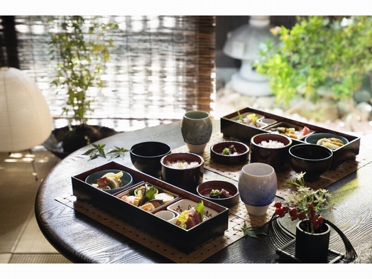 【朝食付きプラン】創業100年京都伝統の仕出し和朝食をお部屋で＜朝食付き＞
